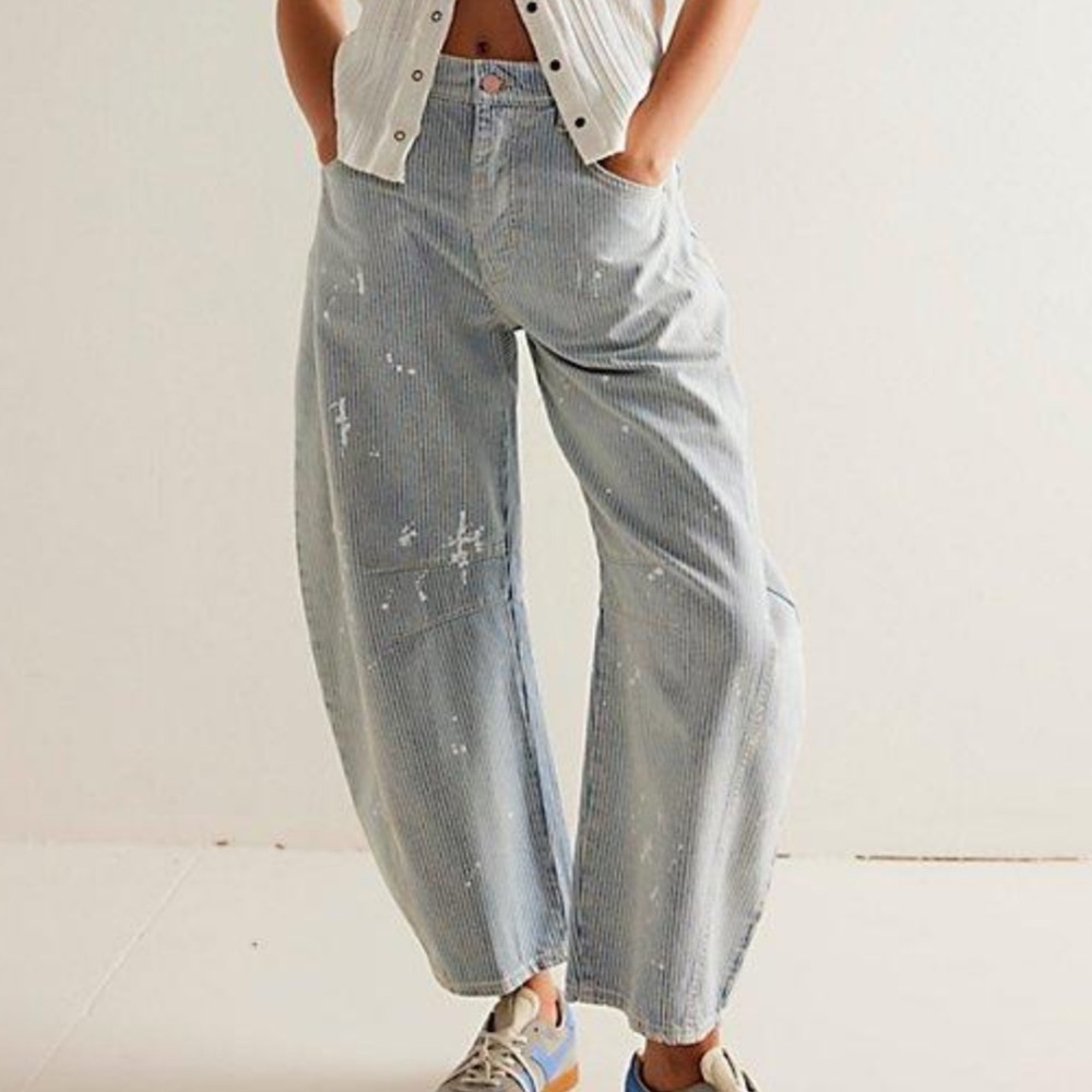 Free People Barrel jeans- in railroad